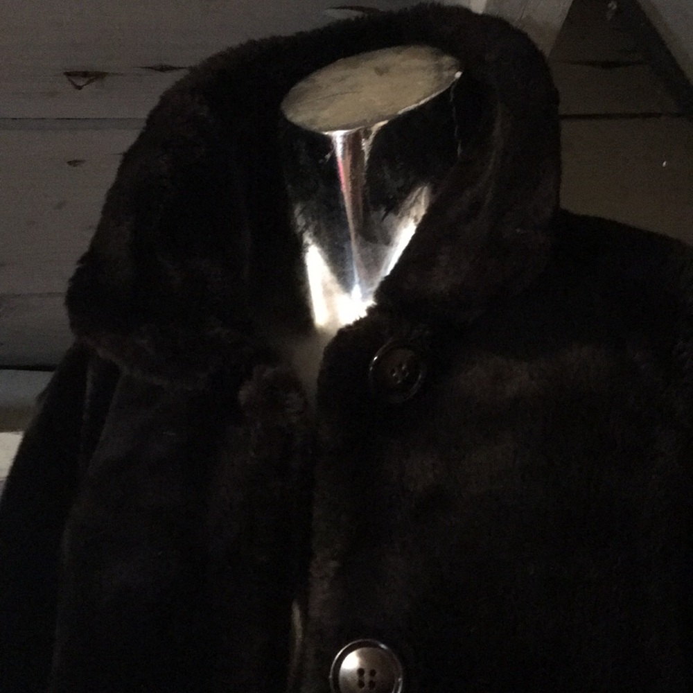 Jacket 🧥 - Picture 2 of 6